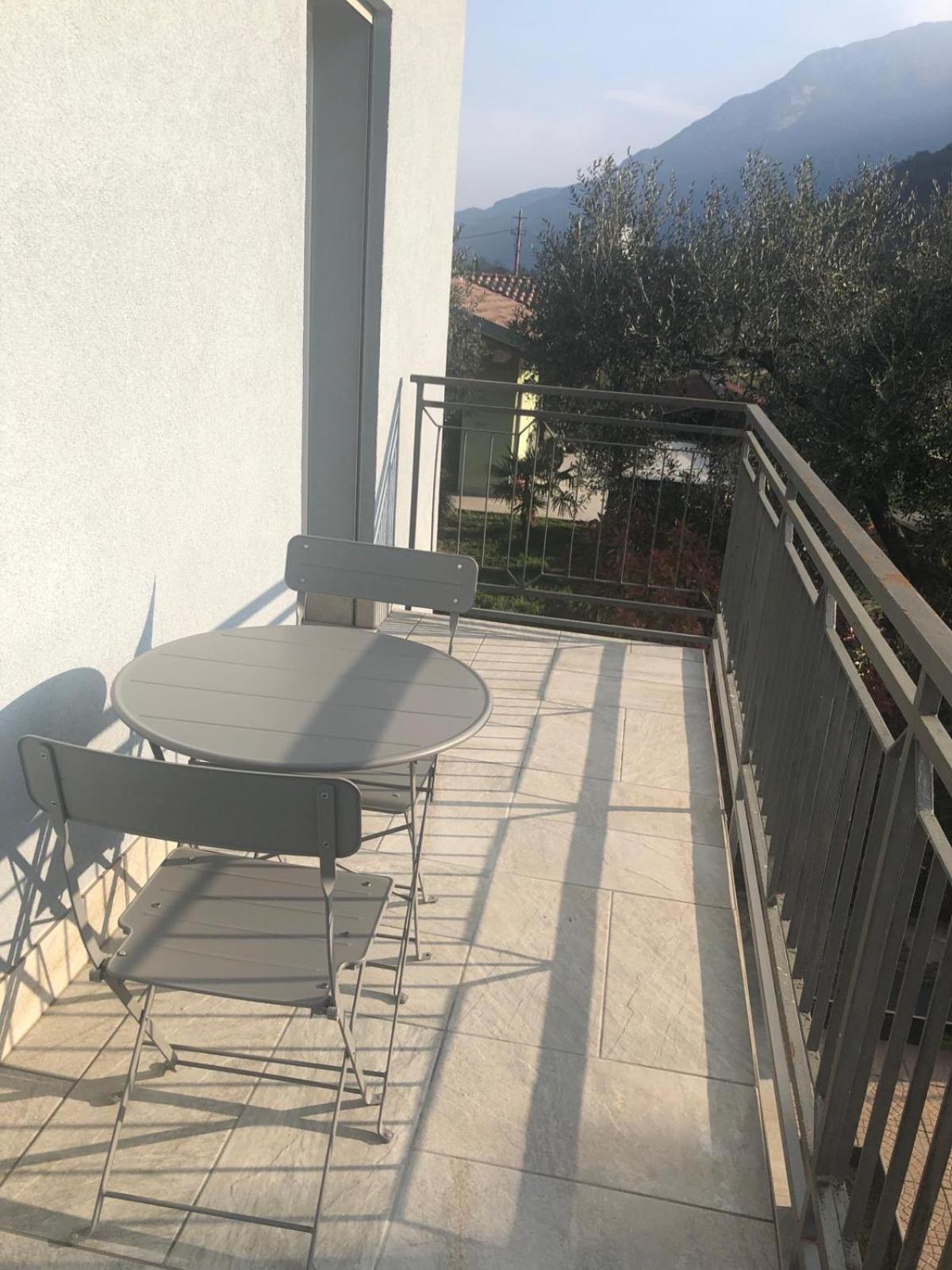Lotus Garda Bed & Breakfast Riva del Garda Exterior photo